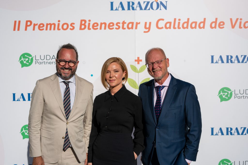 Dra Natalia Gennaro en premios bienestar y calidad de vida de La Razón en Madrid